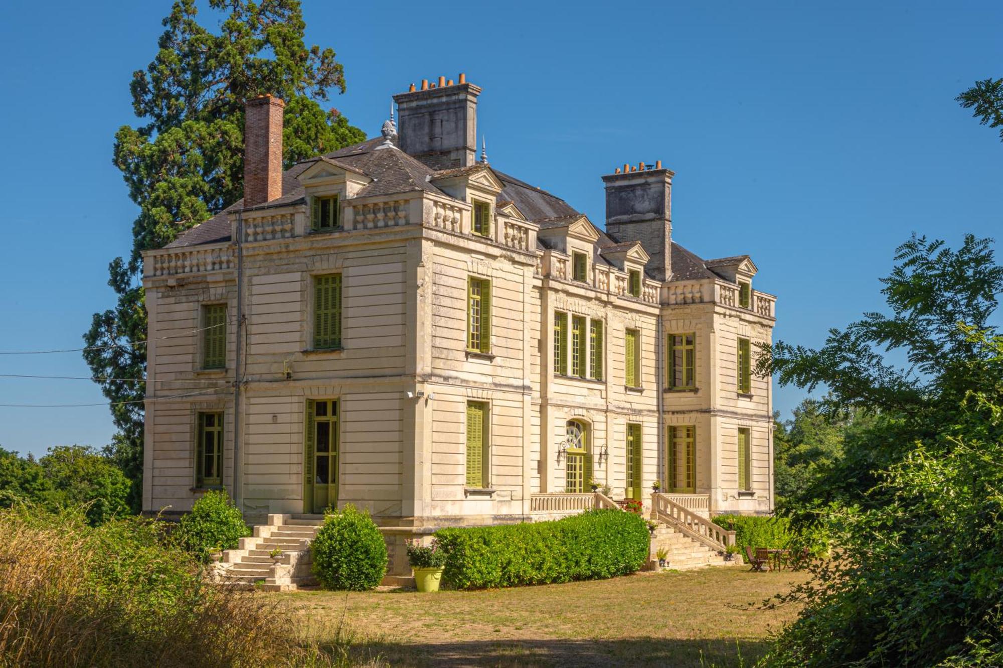 Le Chateau Du Breuil Mazières-de-Touraine Exterior photo